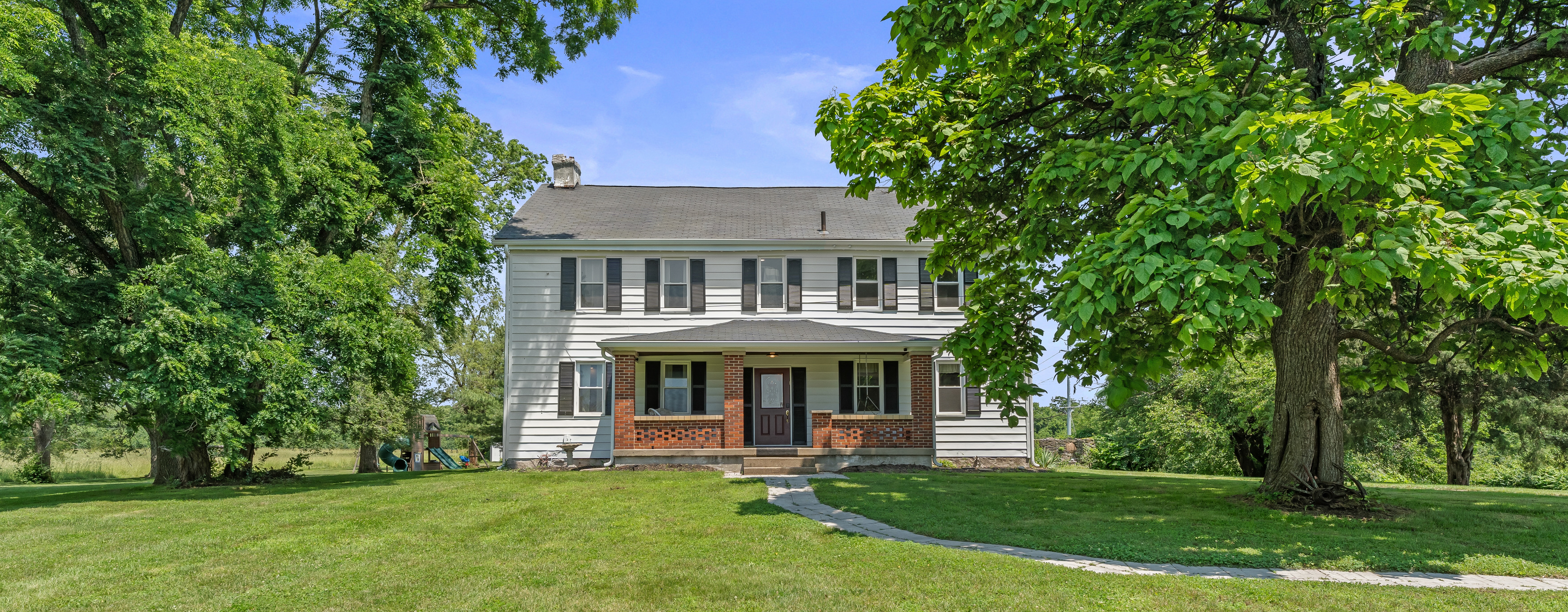 Historic Farmhouse Estate - Property Banner